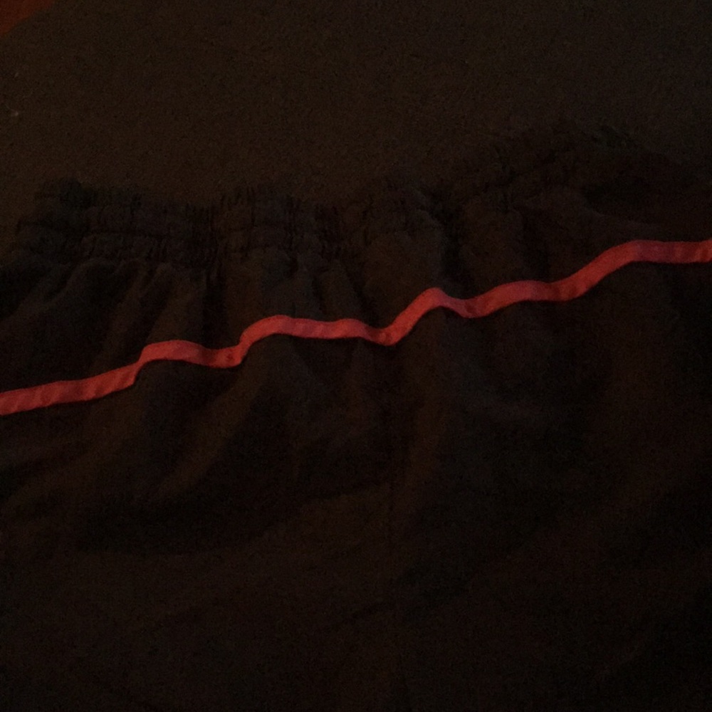 Exercise shorts - Picture 3 of 3